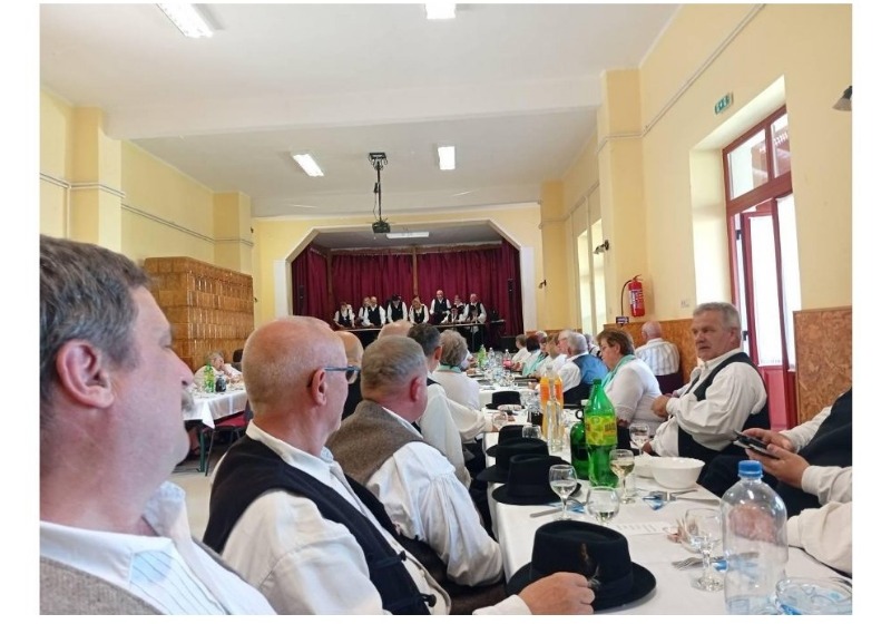 Lesencetomajon a Kiscsőszi Dalárda