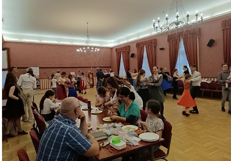 Csonka Ferenc és zenekara koncert és táncház