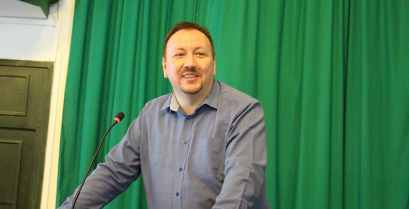 01-1507735439.jpg