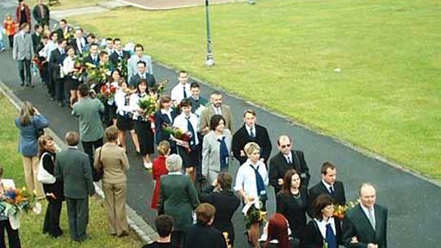 2004